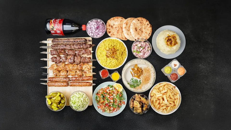ארוחה משפחתית