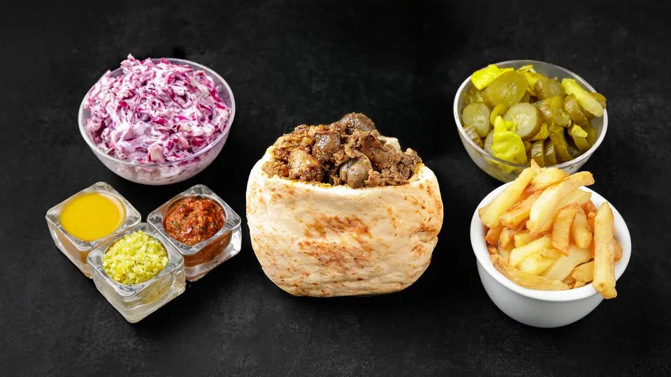 מעורב ירושלמי בפיתה